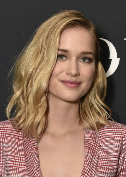Elizabeth Lail