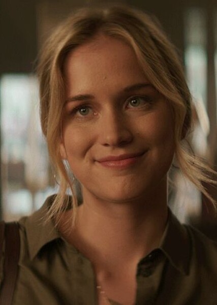 Elizabeth Lail