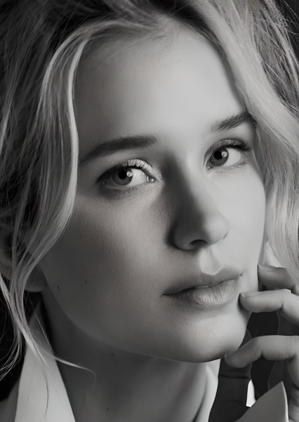Elizabeth Lail