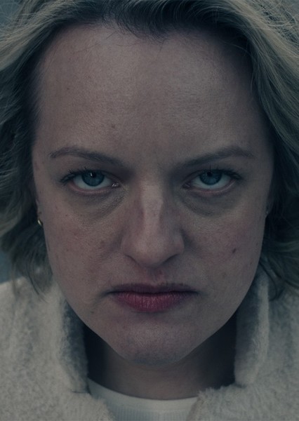 Elizabeth Moss photo
