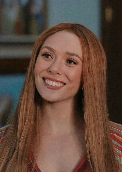 Elizabeth Olsen photo