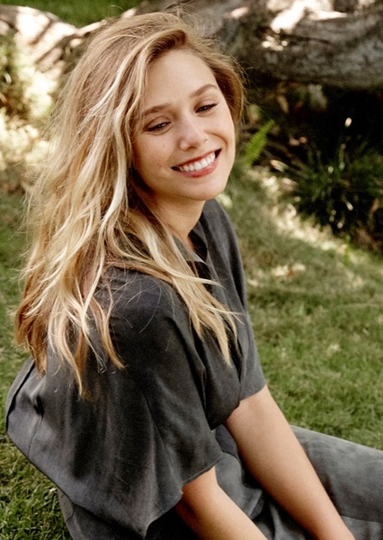Elizabeth Olsen photo