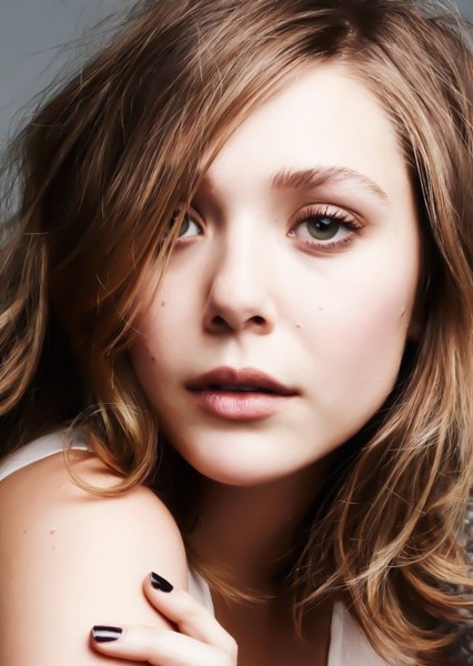 Elizabeth Olsen photo