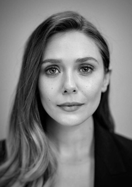 Elizabeth Olsen photo