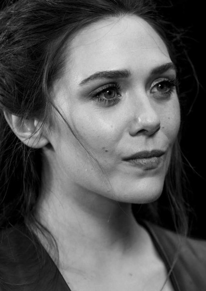Elizabeth Olsen photo