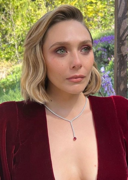 Elizabeth Olsen photo
