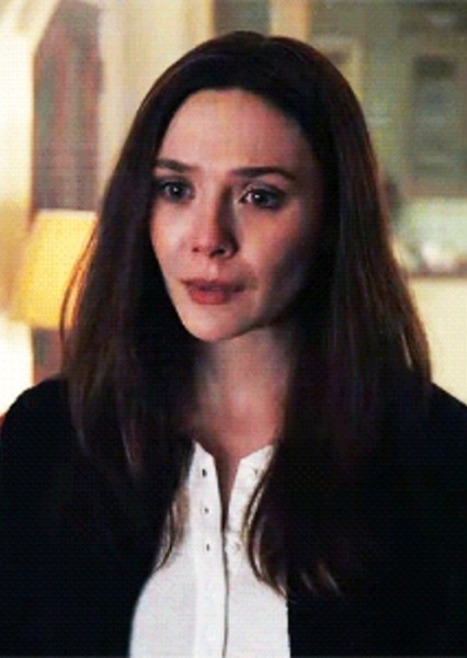 Elizabeth Olsen photo