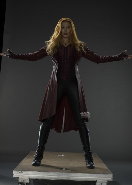 Elizabeth Olsen photo