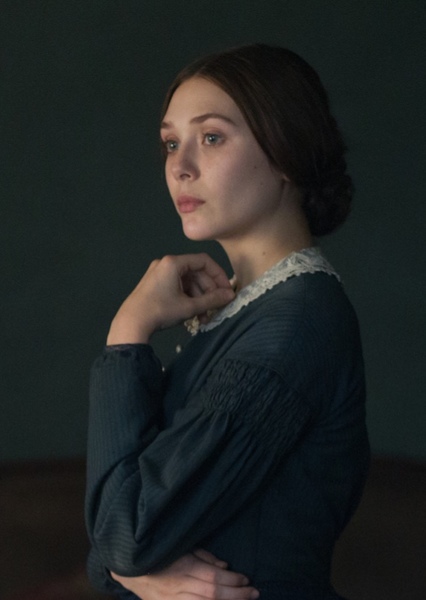Elizabeth Olsen photo