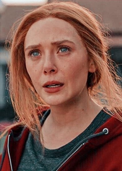 Elizabeth Olsen photo