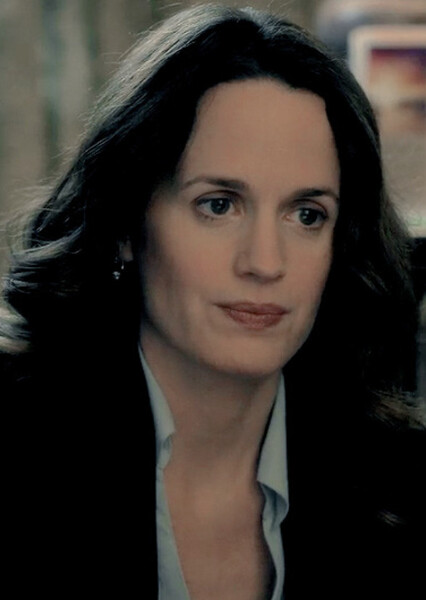 Elizabeth Reaser