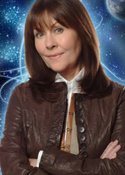 Elizabeth Sladen photo