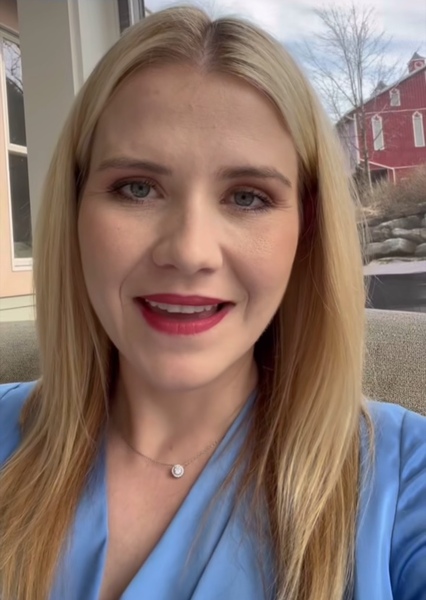 Elizabeth Smart photo