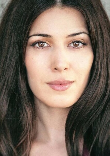 Elizabeth Tabish photo