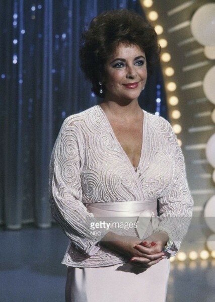 Elizabeth Taylor photo