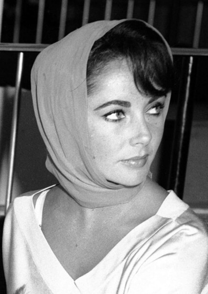 Elizabeth Taylor photo