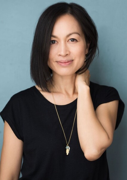 Elizabeth Thai photo
