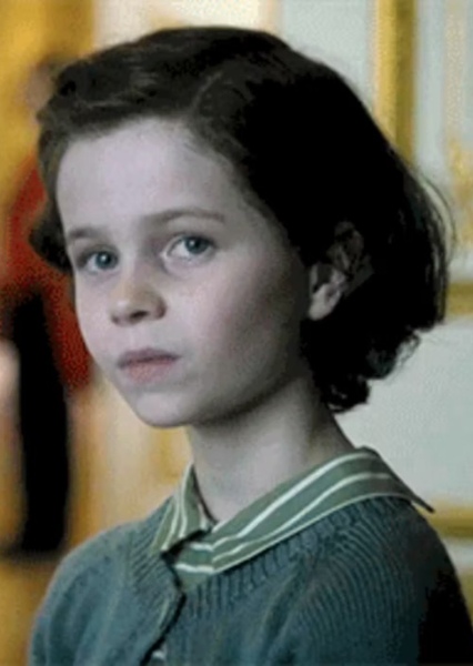 Elizabeth (The Crown) photo