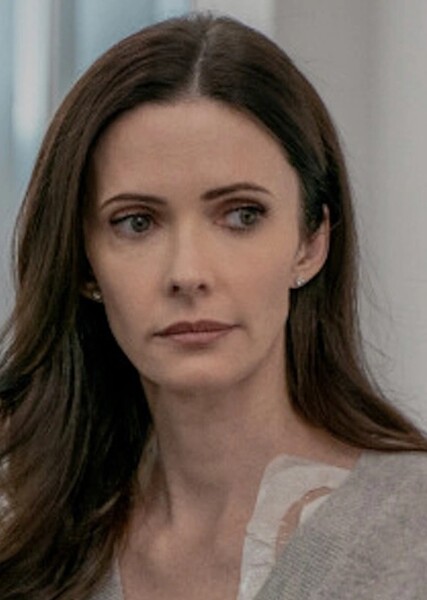 Elizabeth Tulloch photo