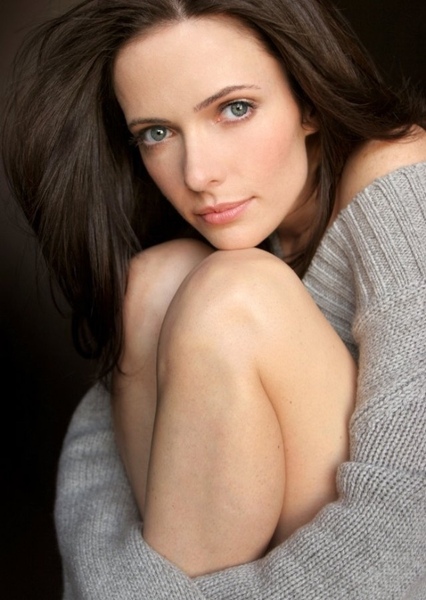 Elizabeth Tulloch photo