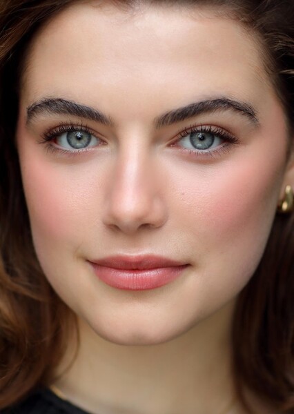 Ella Bright photo
