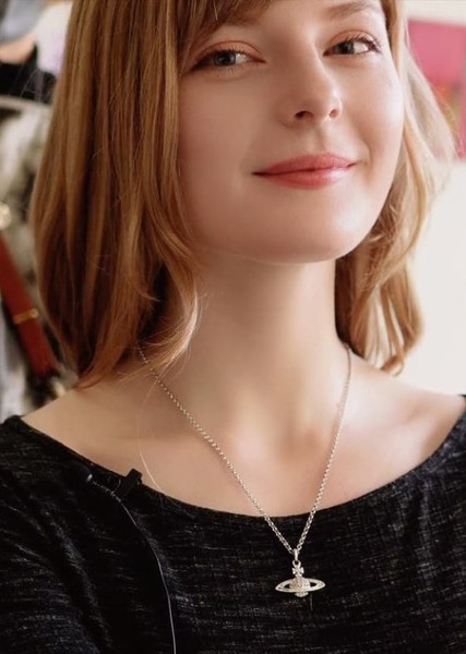 Ella Freya photo