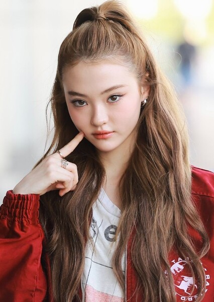 Ella Gross photo