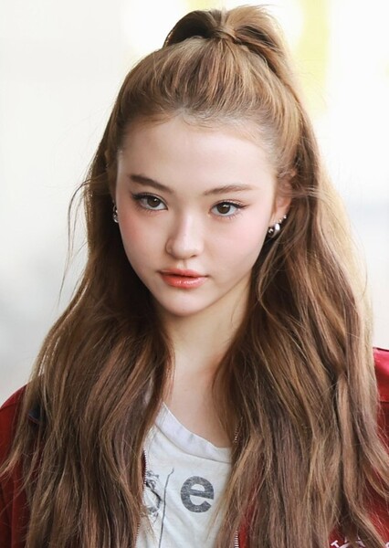 Ella Gross photo