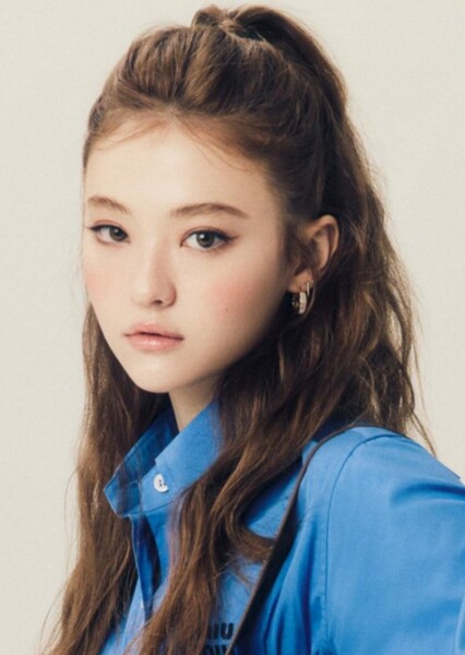Ella Gross photo
