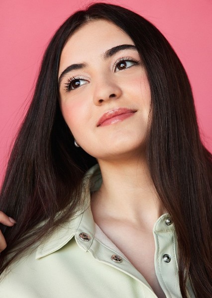 Ella Mika photo