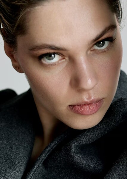 Ella Pellegrini photo