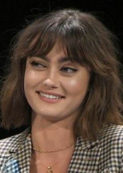 Ella Purnell
