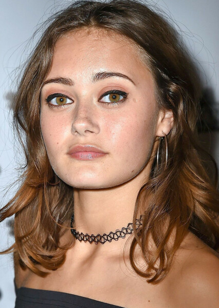 Ella Purnell