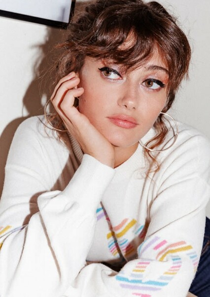 Ella Purnell