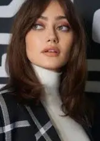 Ella Purnell