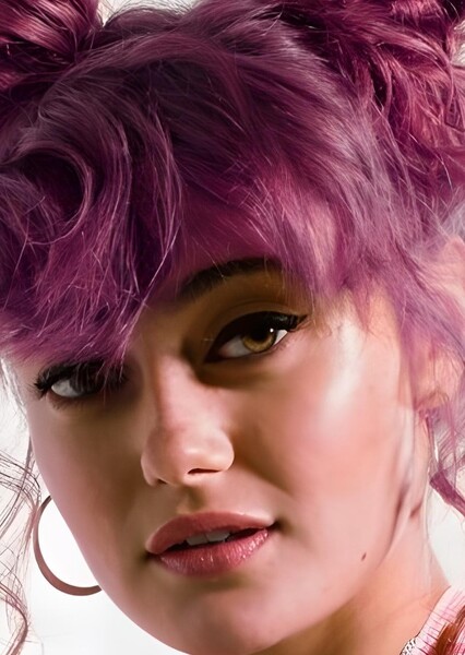 Ella Purnell photo