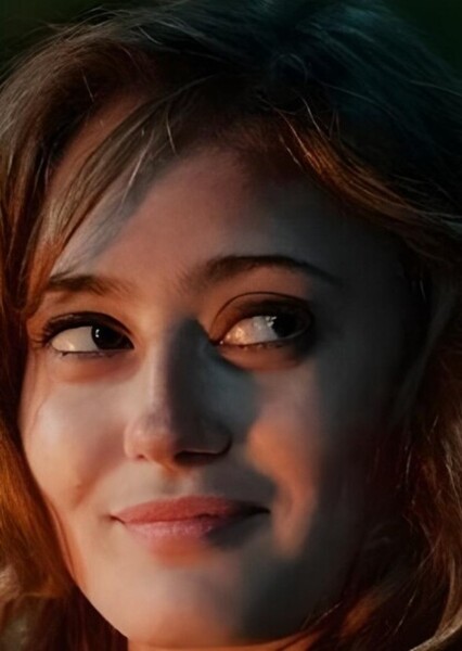 Ella Purnell photo
