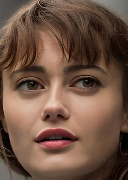 Ella Purnell photo