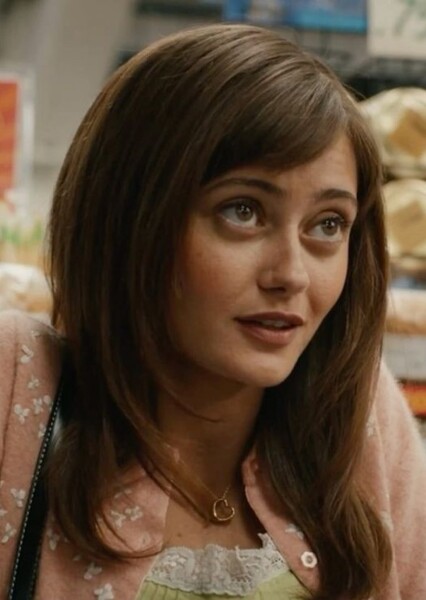 Ella Purnell photo