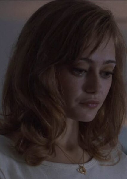 Ella Purnell photo