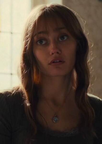 Ella Purnell photo