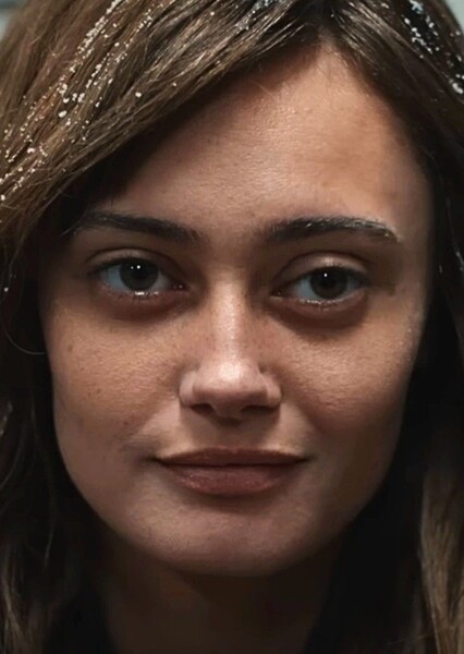 Ella Purnell photo