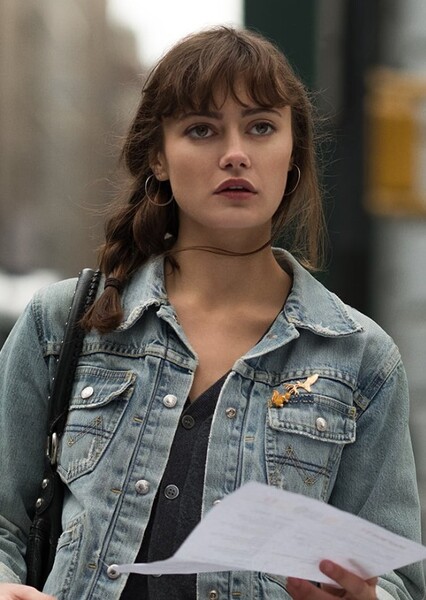 Ella Purnell photo