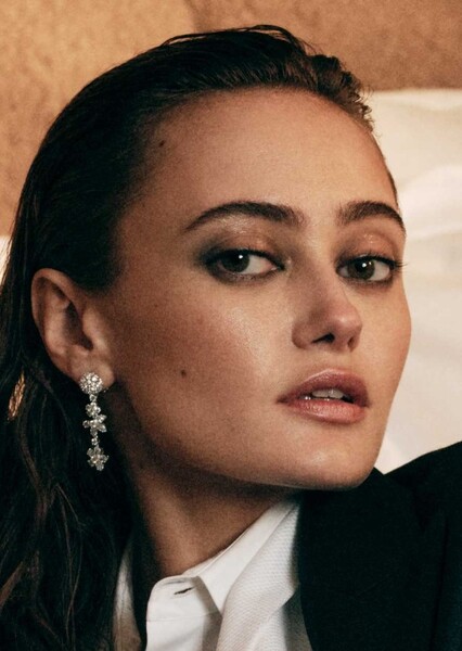 Ella Purnell