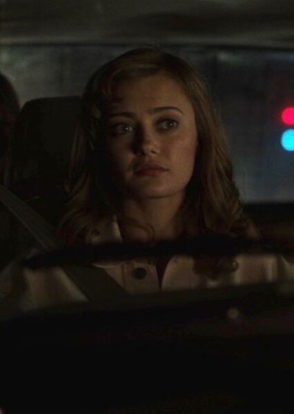 Ella Purnell photo