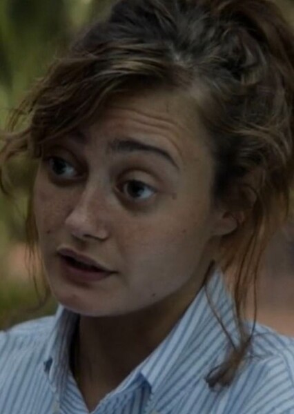 Ella Purnell photo