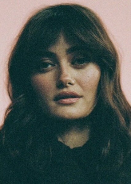 Ella Purnell