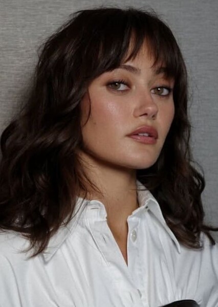 Ella Purnell