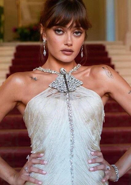 Ella Purnell