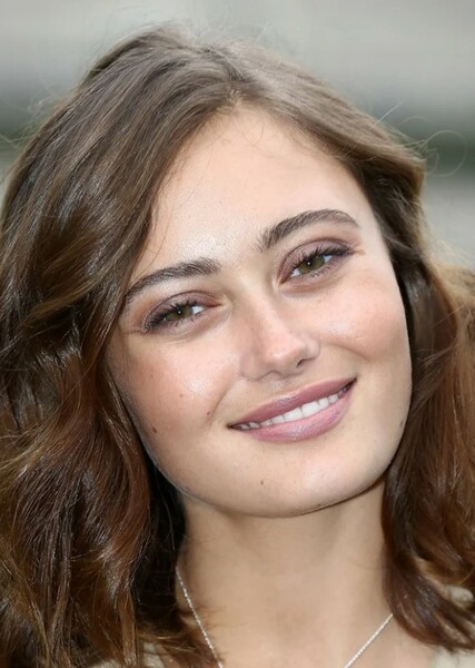 Ella Purnell